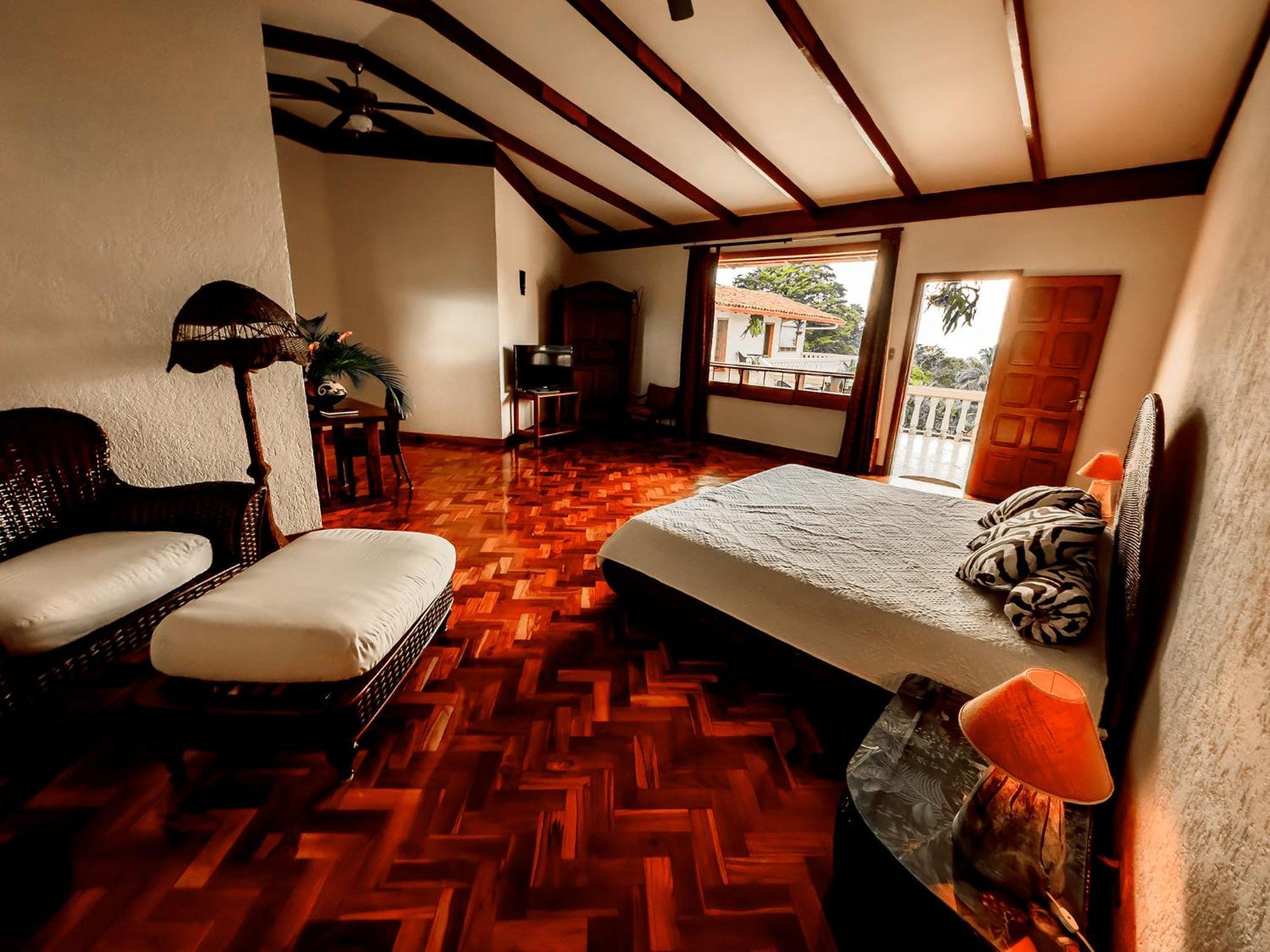Canal Grande Lodge Piedades Bagian luar foto